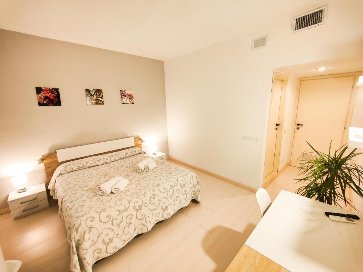 Albergo B&B Tenesi Манерба-дель-Гарда Экстерьер фото