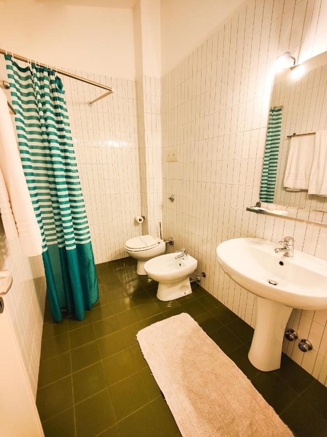 Albergo B&B Tenesi Манерба-дель-Гарда Экстерьер фото