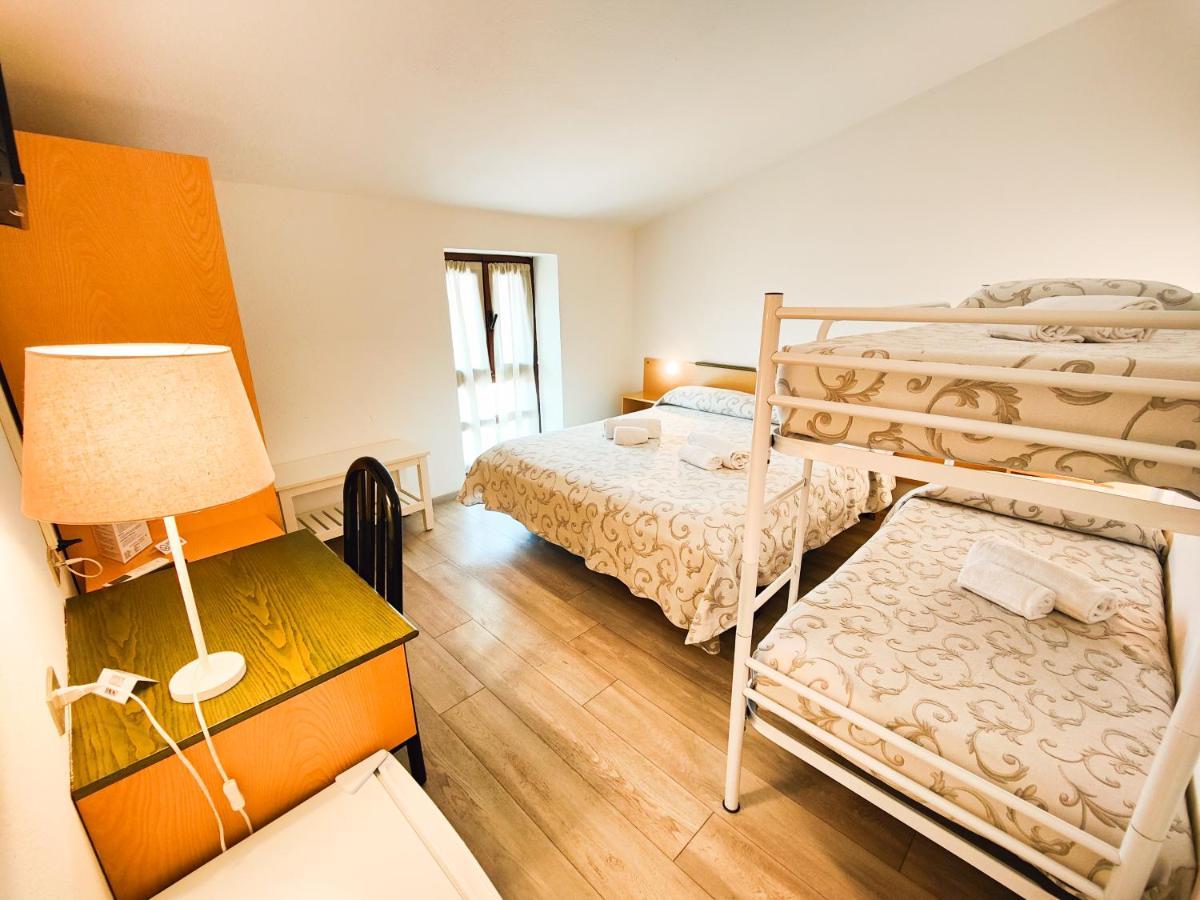Albergo B&B Tenesi Манерба-дель-Гарда Экстерьер фото