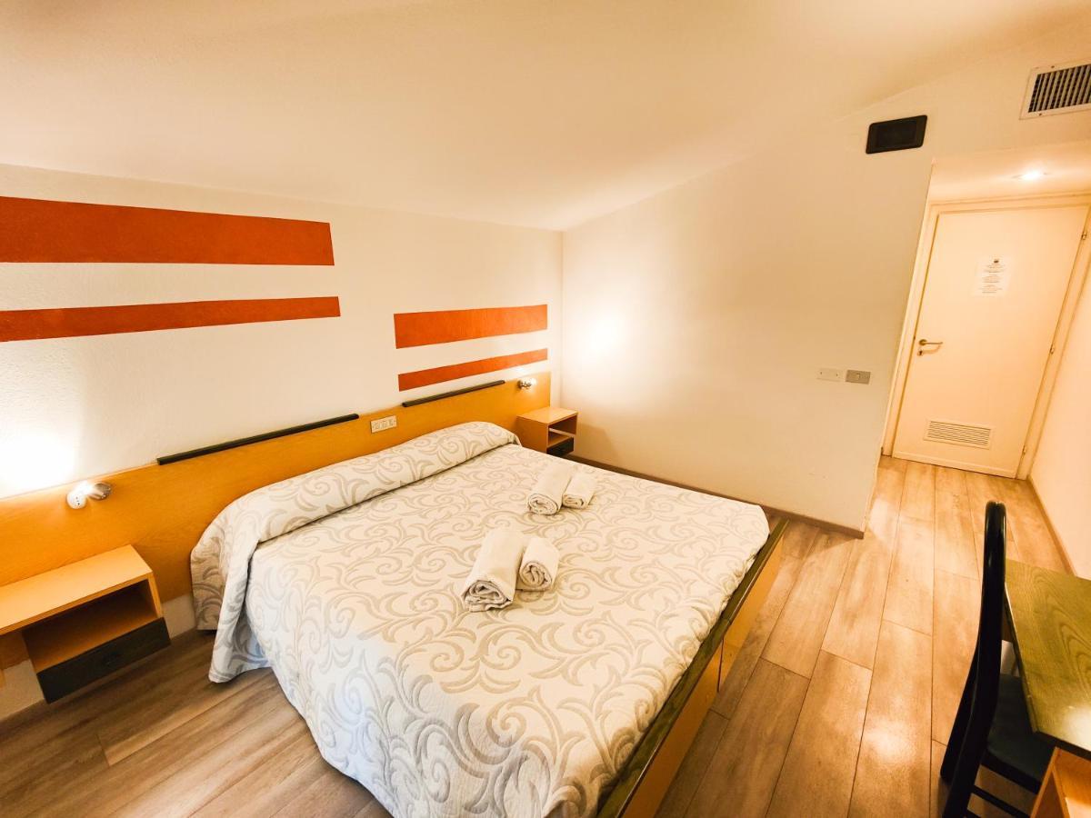 Albergo B&B Tenesi Манерба-дель-Гарда Экстерьер фото